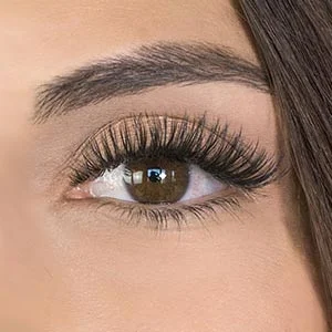 hybrid eyelash extensions with level 3 lash level and a D lash curl at The Lash Lounge Carmel – Central.