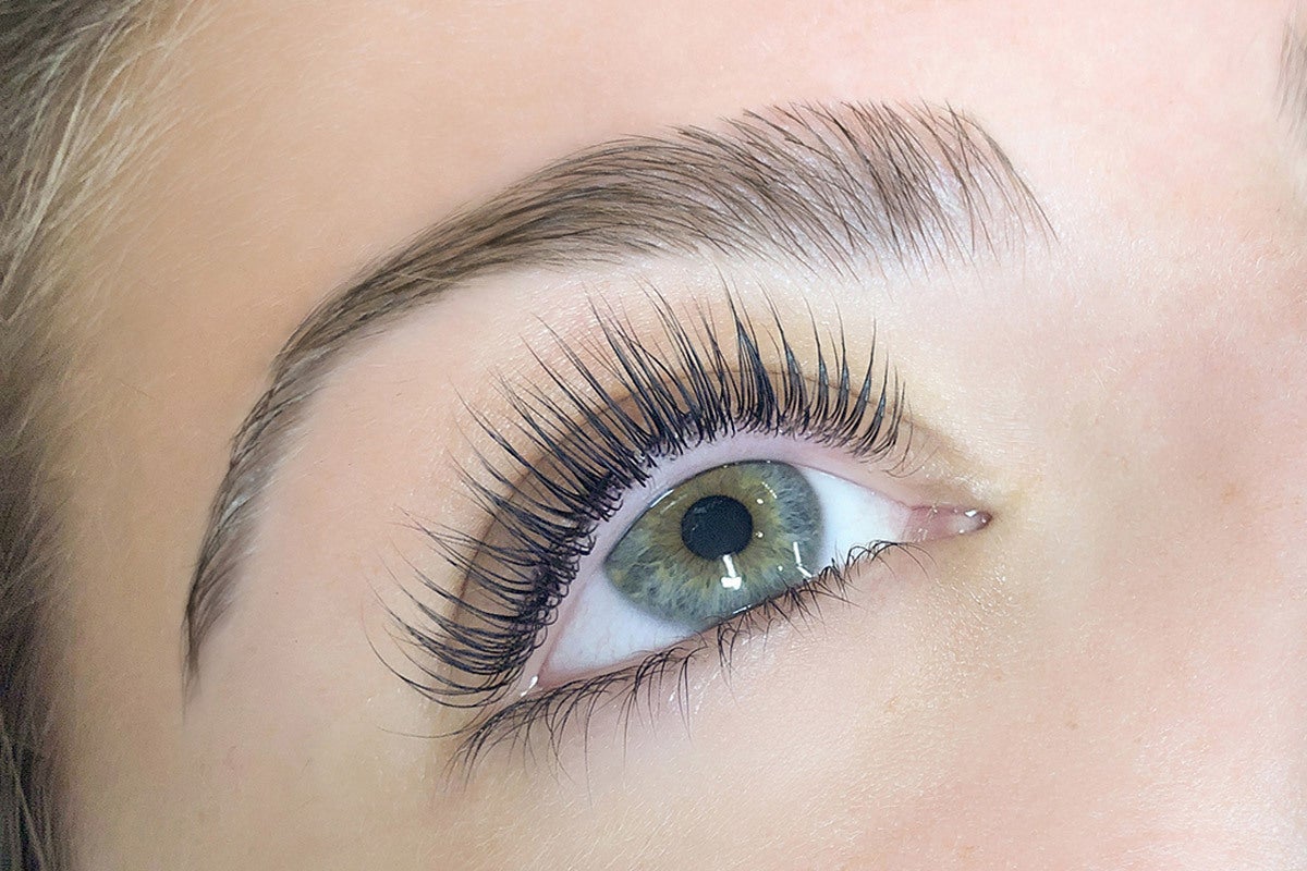 close-up of a woman's eye and brows to show her fresh brow tint